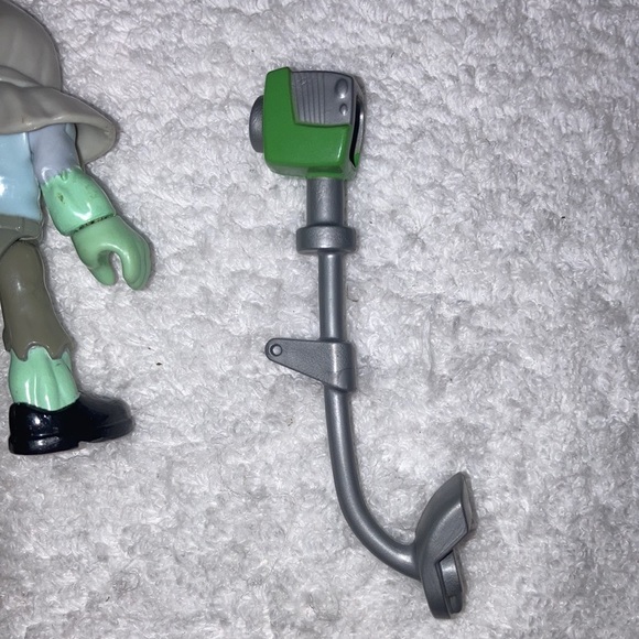 Imaginext Blind Bag Series 3 ZOMBIE figure & hood - Picture 4 of 4
